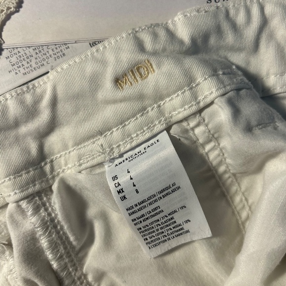 American Eagle Super Stretch white shorts - Picture 4 of 5